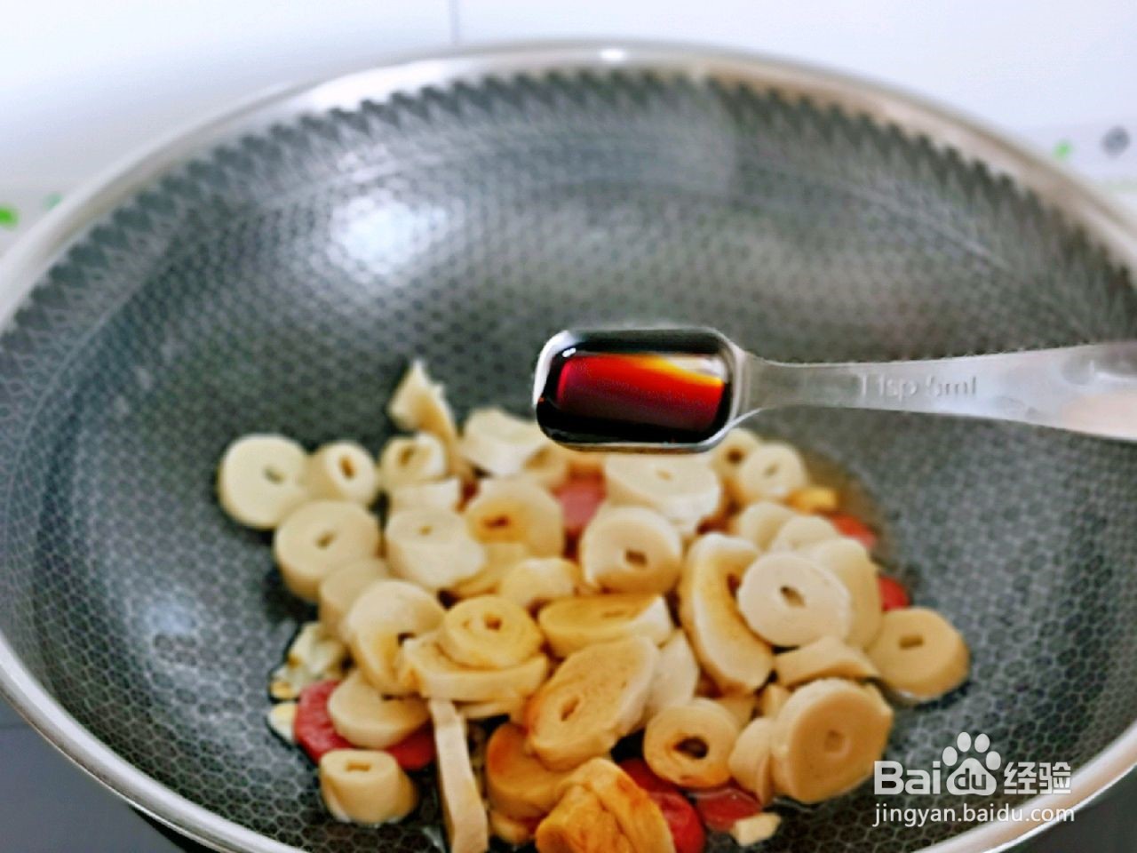 芦笋香肠炒素鸡