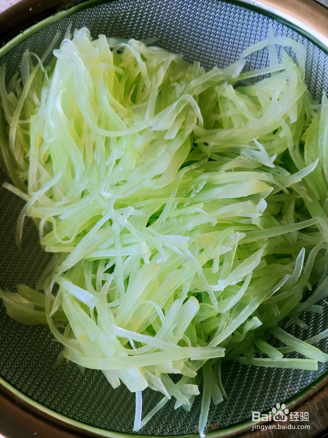 家常版椒油笋丝的做法