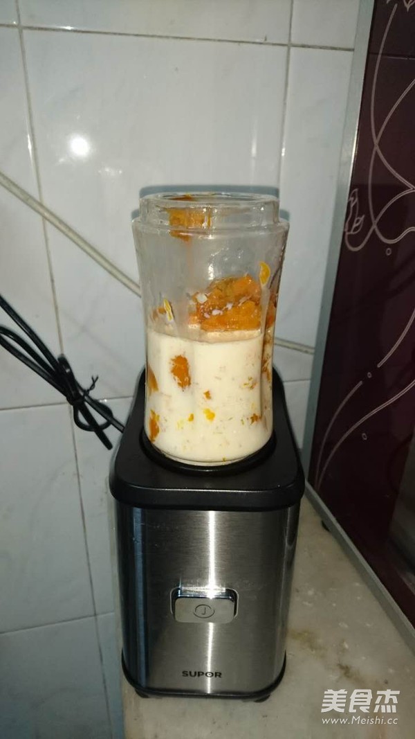 咸蛋黄南瓜浓汤