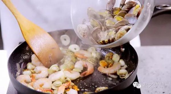 海鲜黑胡椒意面