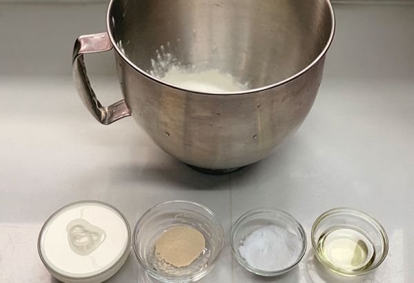 日式蜜豆芝麻包