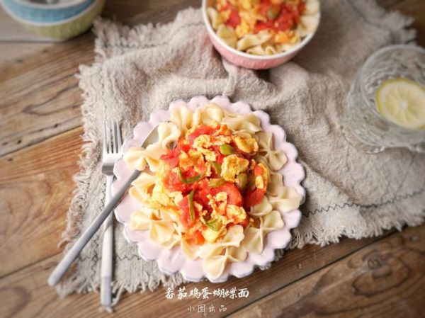 番茄鸡蛋蝴蝶面