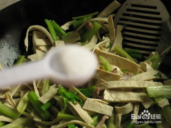 【豆皮炒芹菜】简单做法
