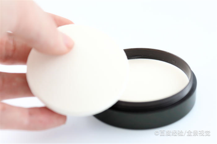 相比BB霜，CC霜的优势