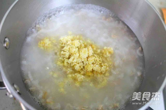 板栗鸡肉粥的做法