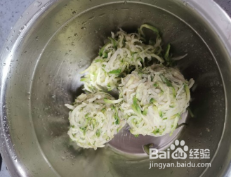 炝拌白萝卜丝