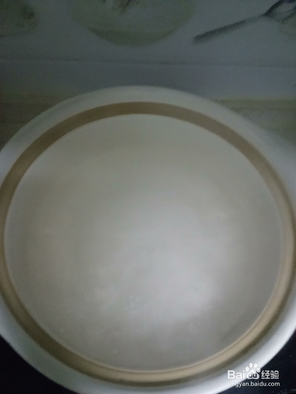 砂锅红薯银耳粥