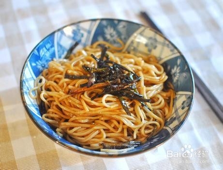 家庭自制葱油面