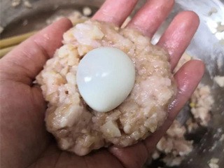 红烧狮子头怎么做