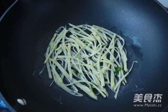 香葱土豆丝的做法