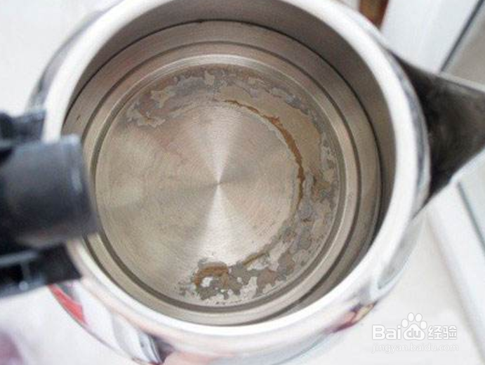 电磁炉把水壶烧黄了怎么办
