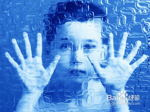 被阿斯伯格综合症困扰的孩子