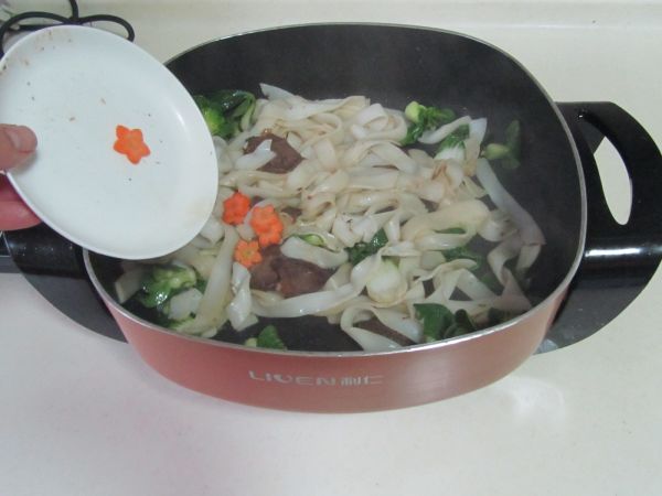白菜牛肉炒米粉
