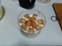 洛伊之恋面包甜品冰淇淋杯