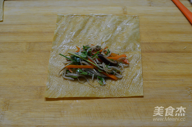 香菜腐皮卷的做法