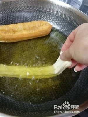 如何制作香酥油条