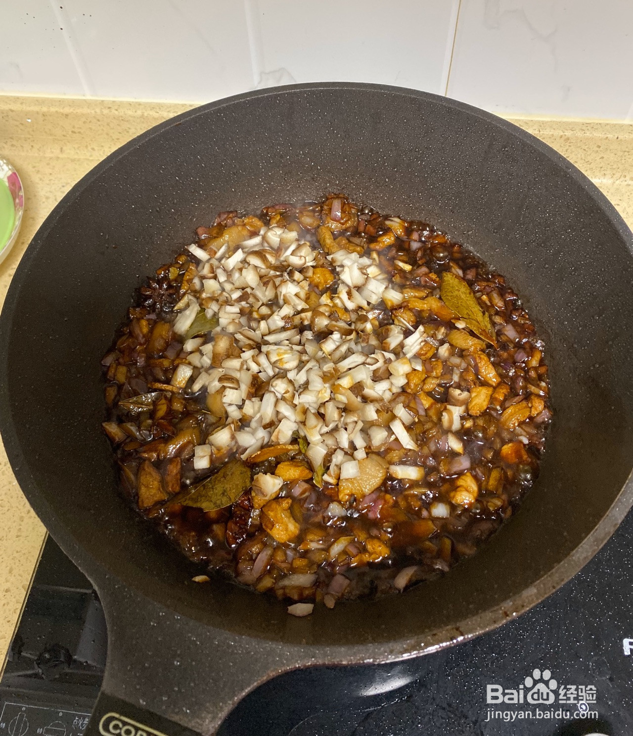 非常时期的卤肉饭的做法