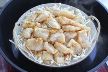 老少皆宜-蒜蓉粉丝蒸龙利鱼