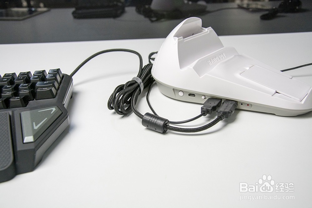 《荒野行动》用键盘鼠标怎么玩