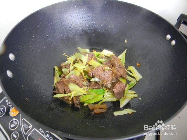 家常美味——葱爆牛肉片