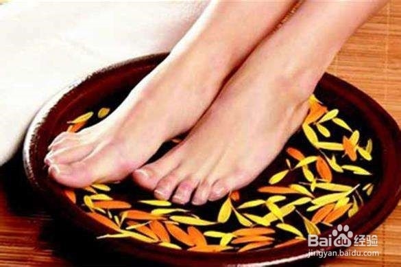 怎样去除脚上的死皮?