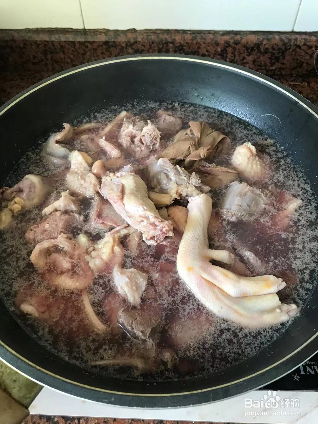 四物鸭汤的做法