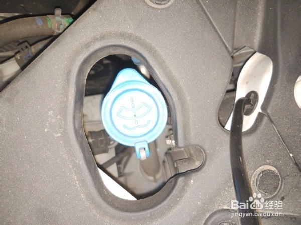 玻璃水怎么更换
