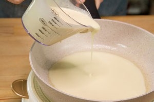 教大家做嫩蛋培根煎饼