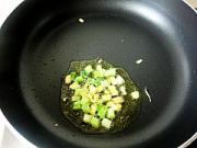 清热消脂：苦瓜炒肉片