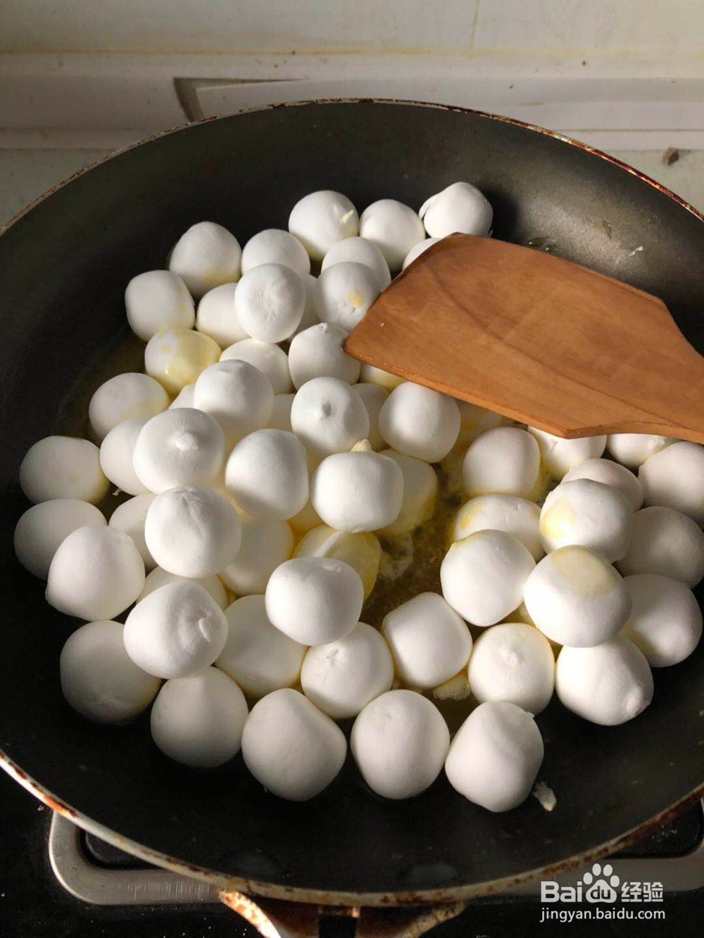 制作网红雪花酥