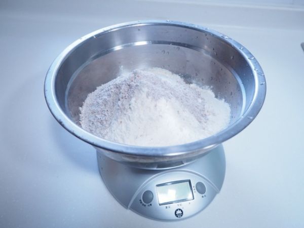 全麦核桃葡萄干面包