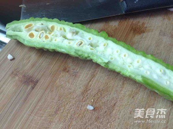 炒苦瓜的家常做法