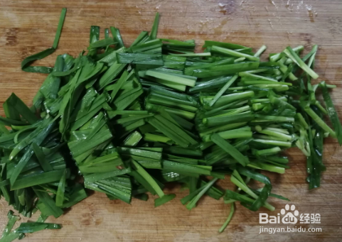 莴苣炒韭菜的做法