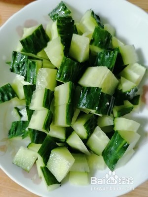 如何做酱爆鸡丁