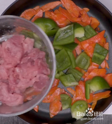 胡萝卜炒肉片的做法