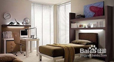 自己设计简约的现代卧室