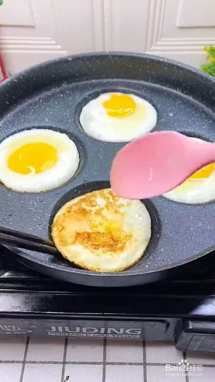 如何制作酱油煎蛋
