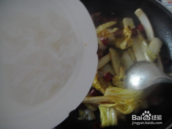 粉丝腊肠白菜煲！