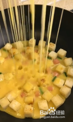 如何制作馒头鸡蛋饼？