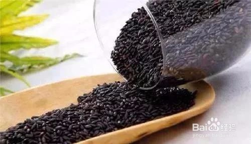 多吃这10种食物，满脸的胶原蛋白越来越有女人味