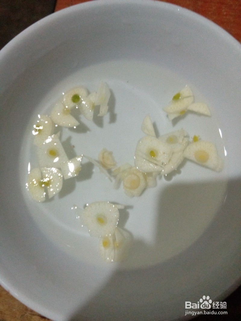 蒸大蒜治疗寒性咳嗽