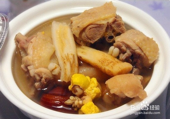 黄芪煲老母鸡的家常做法