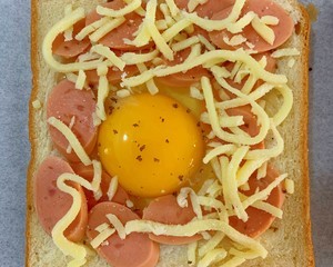 芝士火腿鸡蛋烤吐司