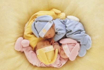 宝宝打嗝有哪些原因？