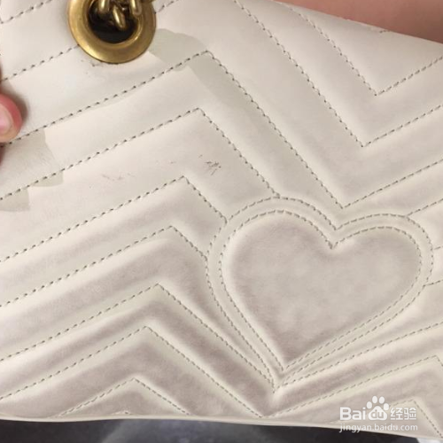 包包被衣服染色了怎么处理