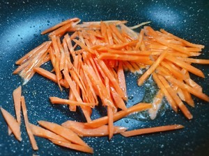 鱼香肉丝的做法