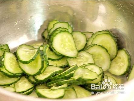 我最喜欢的一种黄瓜吃法----脆皮黄瓜炒肉末