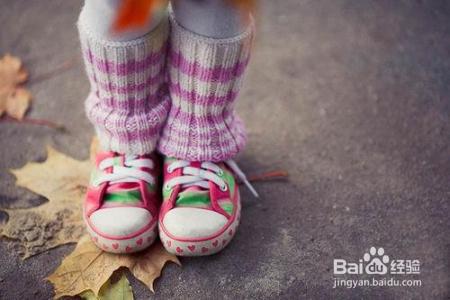 昆凌给小周周选错鞋，宝宝购鞋有讲究