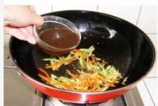 一碗随心所欲的酱汁——酱爆辣花蛤