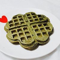 怎样制作抹茶草莓华夫饼